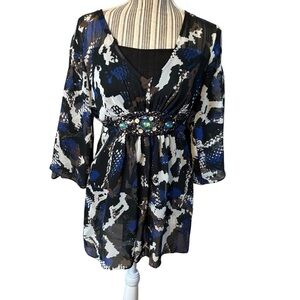 ECI Top Size 8 Black Blue White Abstract Beaded Bodice Tunic Top Layered Flowy